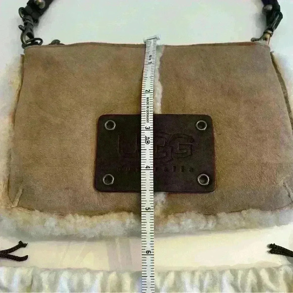 UGG purse- Sherpa lined - Picture 9 of 11